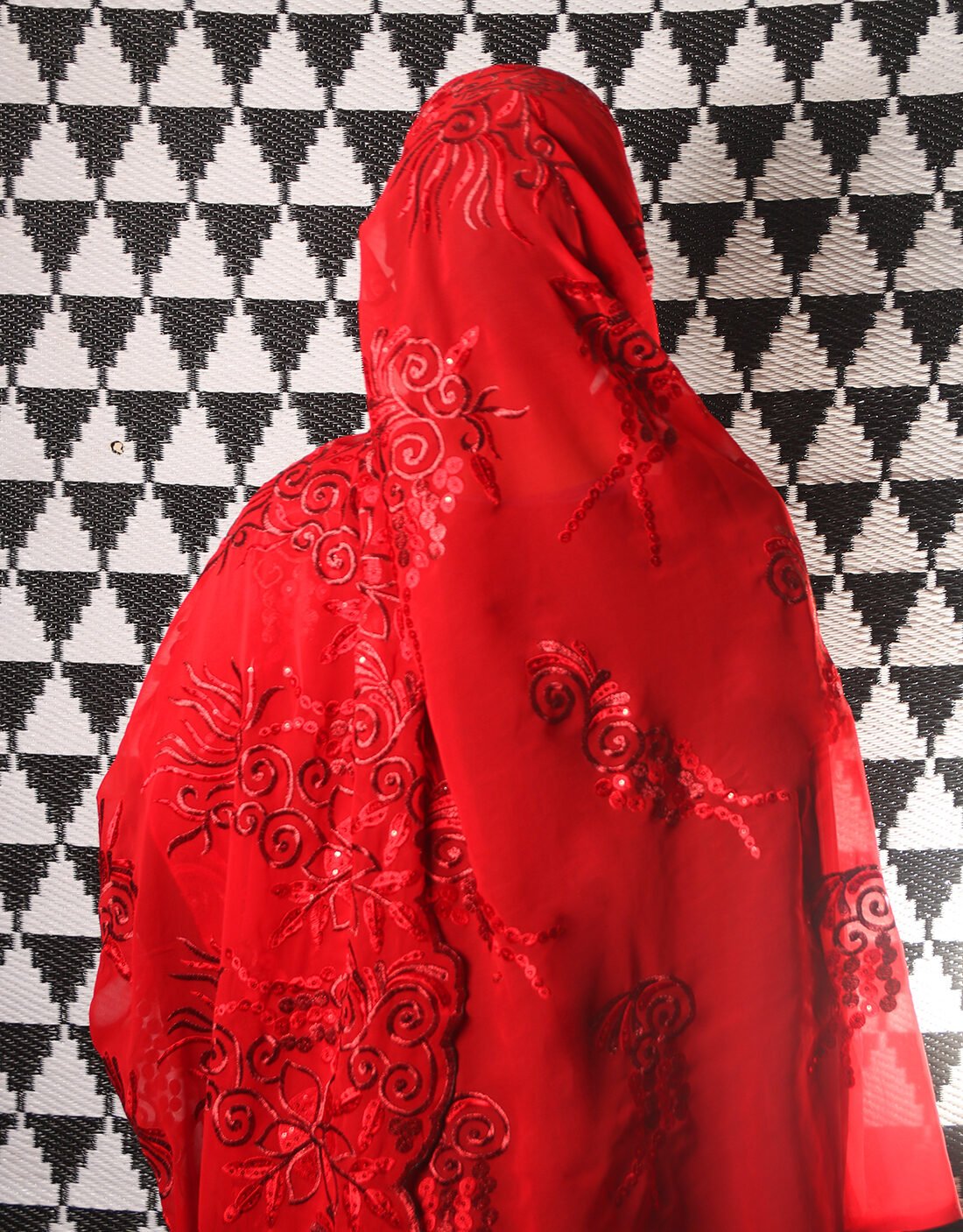 Basma Red Light Maxi Mayafi - Image 3