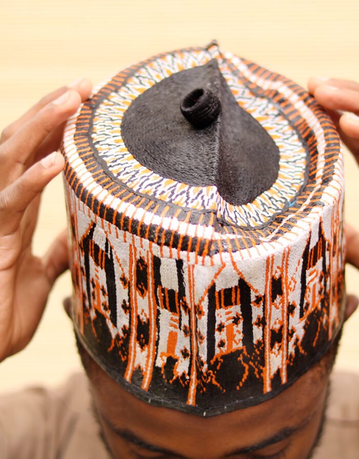 (Size: 22") Hamzah Black White Hula - Image 2