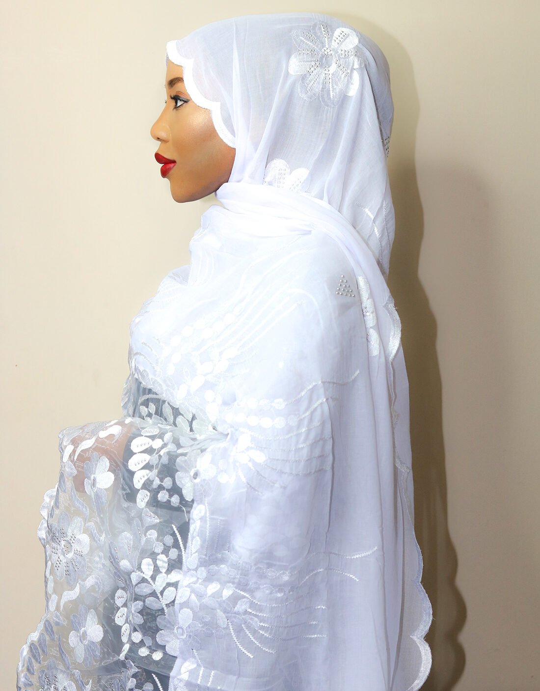 Muna White Maxi Mayafi
