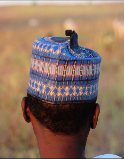 (Size: 22") Ahmed Blue Hula