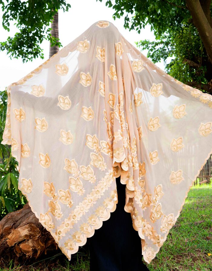 Fadila Brown Mayafi - Image 6