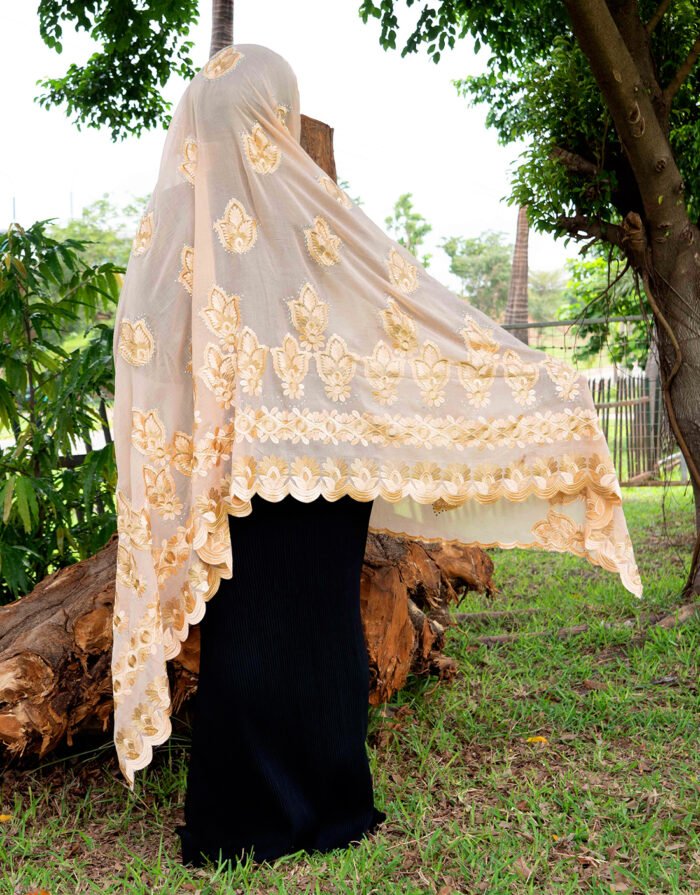 Fadila Brown Mayafi - Image 8