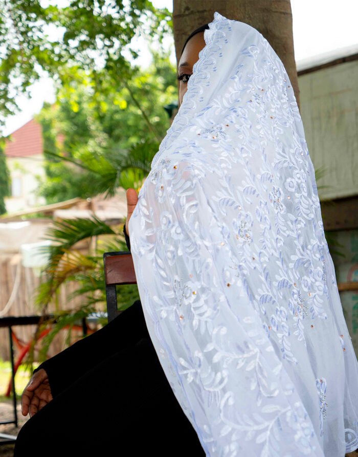 Saliha White Mayafi - Image 2