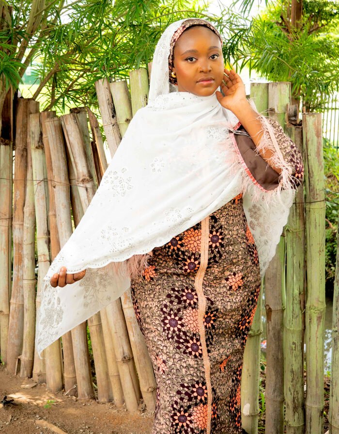 Zuriatou White Mayafi - Image 2