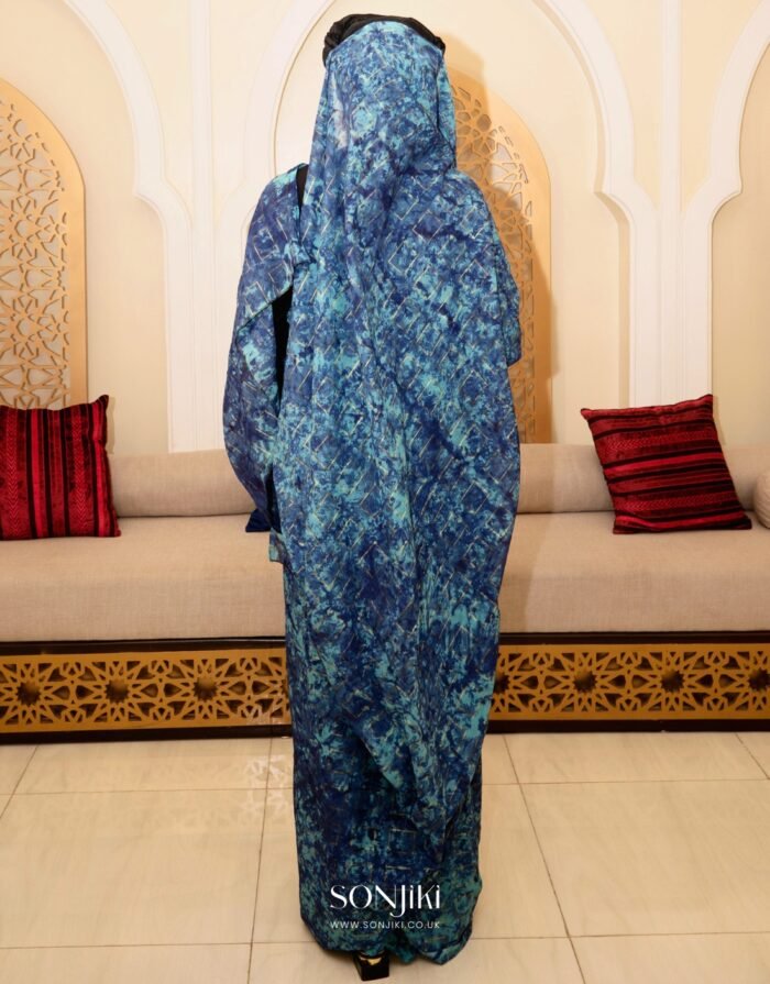 Model wearing the Sonjiki - MAIMOUNA BLUE MELHFA