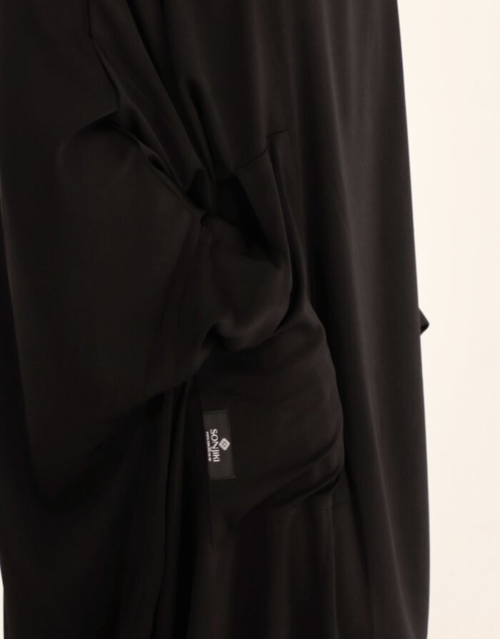 Rahma Black Pocket Jilbab - Image 3
