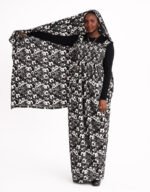 Sokhna Black & Ivory Sleeveless Melhfa Dress