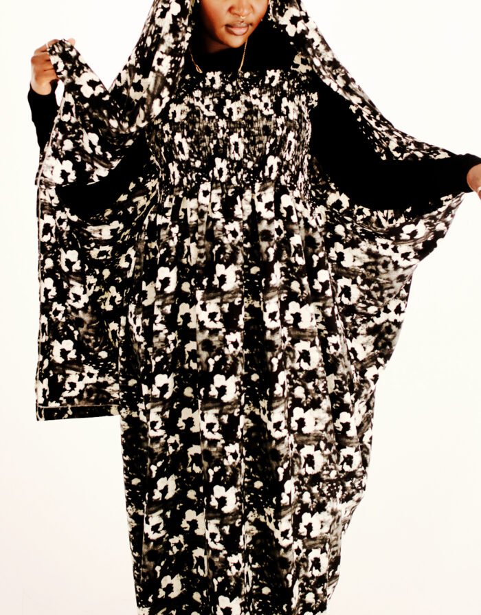 Sokhna Black & Ivory Sleeveless Melhfa Dress - Image 4